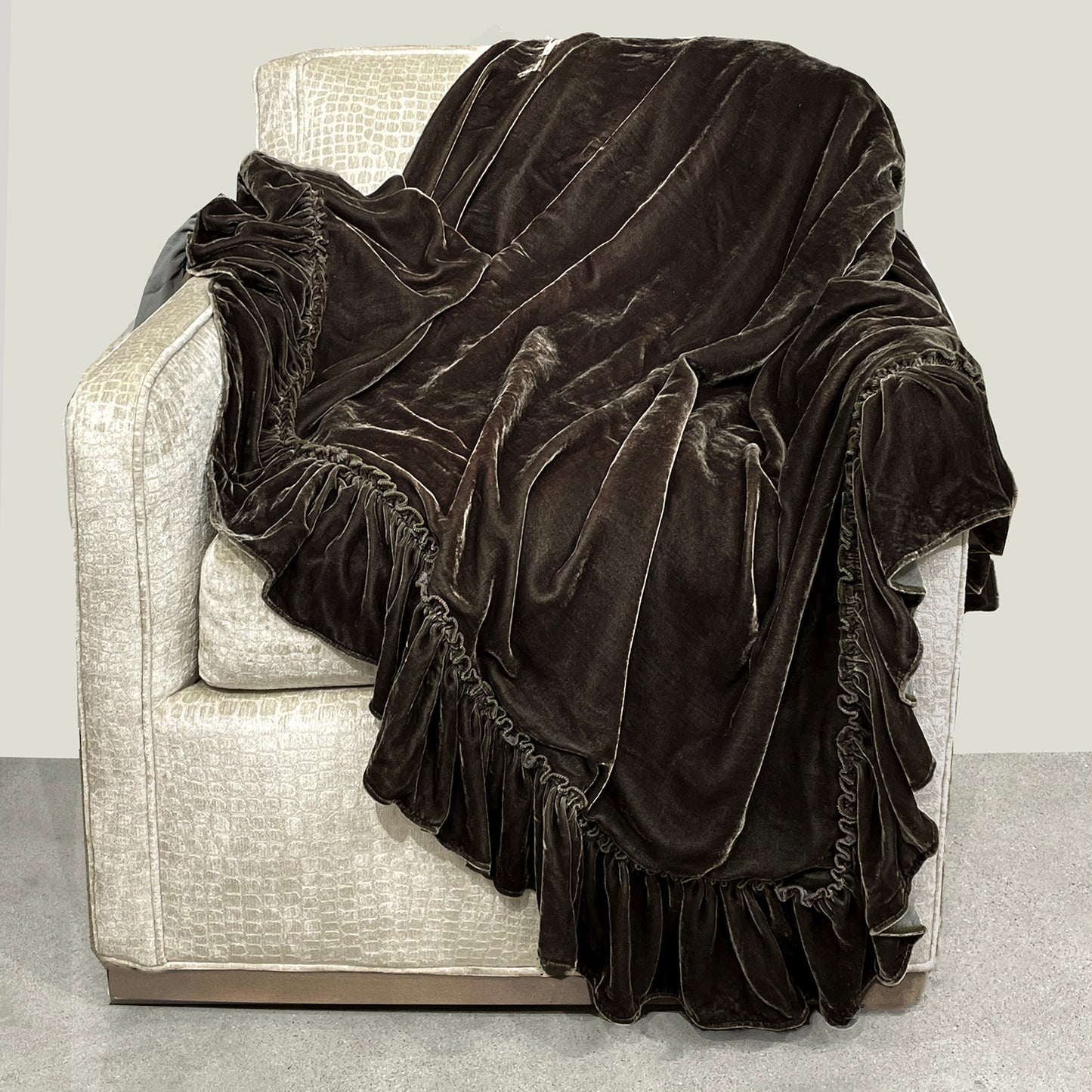 Isabella Tatter Velvet Ruffle Throw - Cacao